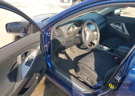 2011 Toyota Camry Se z USA, uszkodzony, nr VIN 4T1BF3EKXBU741718